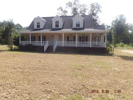 868 Griffith Acres Dr, Cottageville, SC 29435