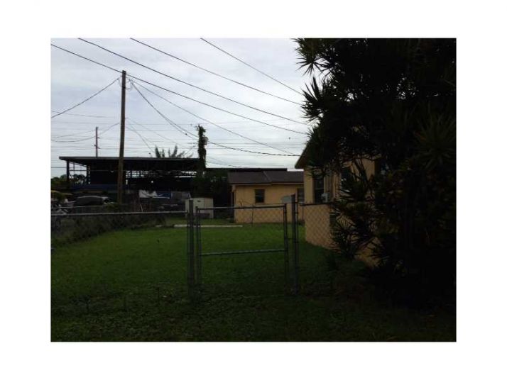 3196 NW 55 ST, Miami, FL 33142