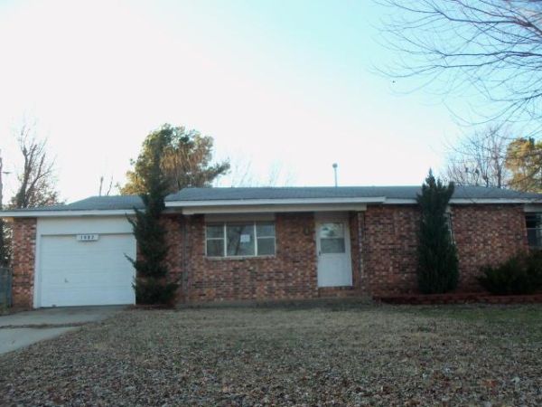 1402 White Road, Springdale, AR 72762