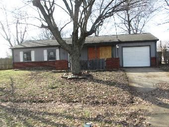 3156 Roseway Dr, Indianapolis, IN 46226