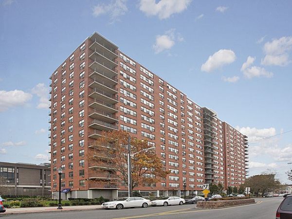 500 CENTRAL AVE #605, Union City, NJ 07087