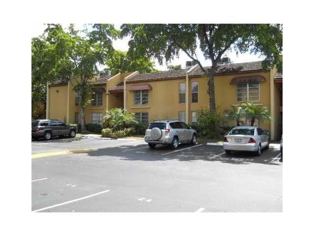 4439 TREEHOUSE LN # 19D, Fort Lauderdale, FL 33319