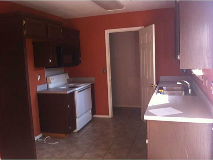 4 SLIFER LN, Bella Vista, AR 72714