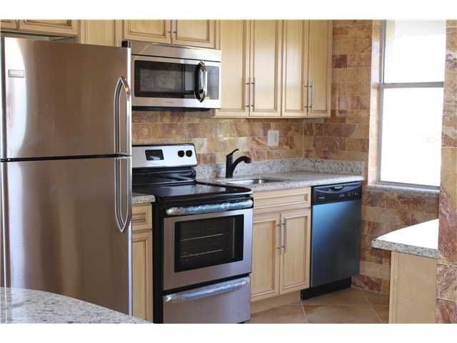 7080 ENVIRON BL # 521, Fort Lauderdale, FL 33319