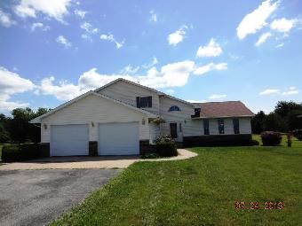 700 S East St, Gardner, IL 60424
