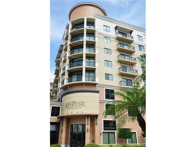 3590 CORAL WY # 504, Miami, FL 33145