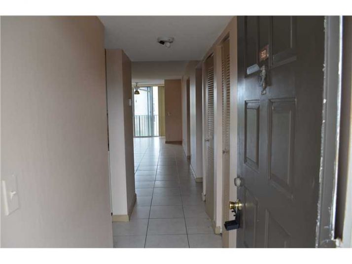 7760 NW 50TH ST # 302, Fort Lauderdale, FL 33351