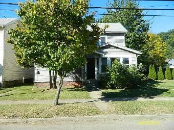 232 Grant St, Franklin, PA 16323