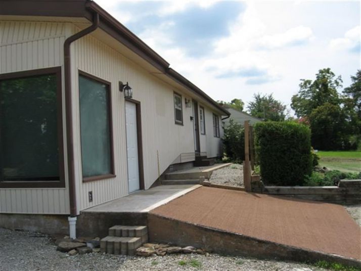 927 S College Street St, Mountain Home, AR 72653