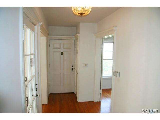 3265 Bennett Drive, Los Angeles, CA 90068