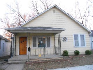 931 Ottawa St, Leavenworth, KS 66048