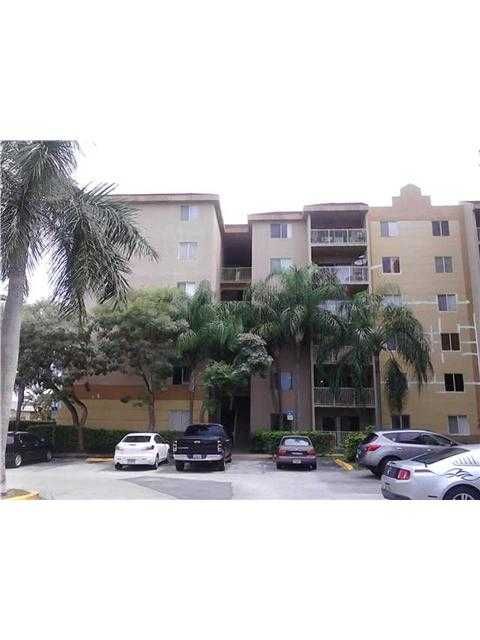 15221 80 ST # 401, Miami, FL 33193