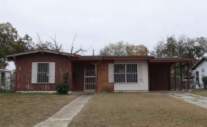 4212 Silver Lake Dr, San Antonio, TX 78219