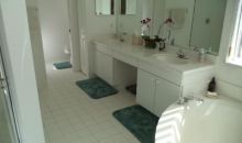 2575 JARDIN DR Fort Lauderdale, FL 33327