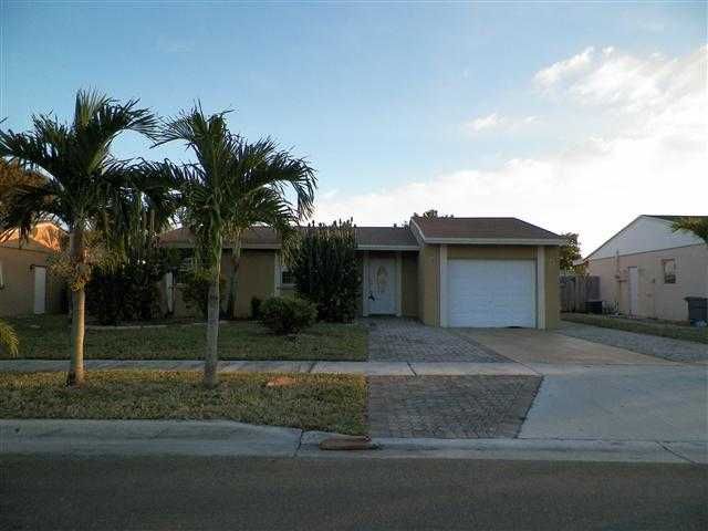 7350 Sw 1st St, Pompano Beach, FL 33068