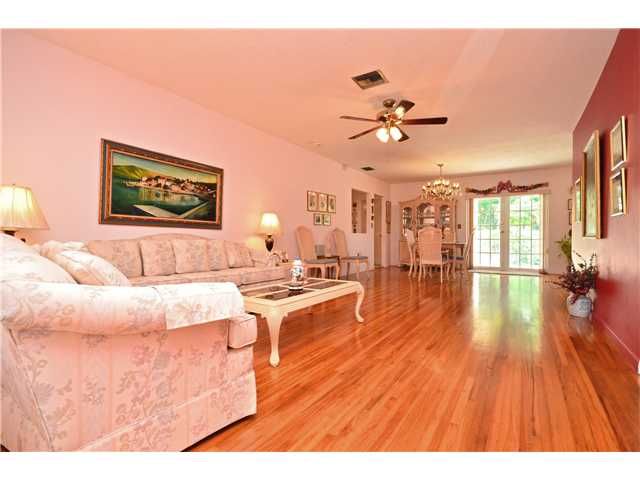 2331 SW 23 TE, Miami, FL 33145