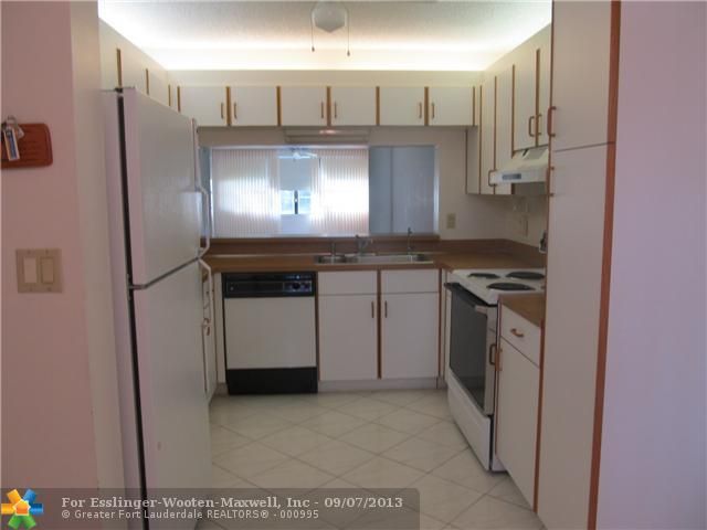 10835 W Clairmont Cir # 207, Fort Lauderdale, FL 33321