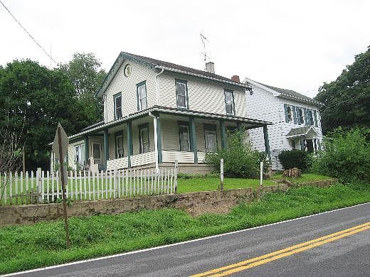 Crossroads, Lewisburg, PA 17837