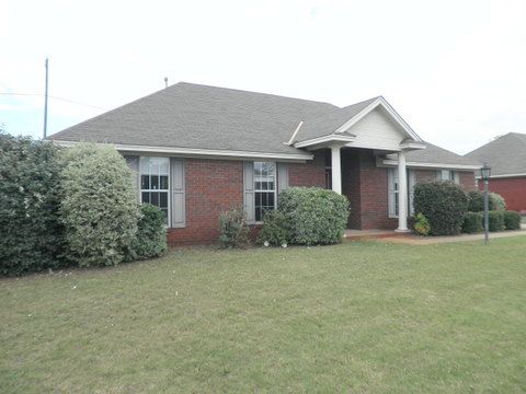 1806 Edinburgh St., Prattville, AL 36066