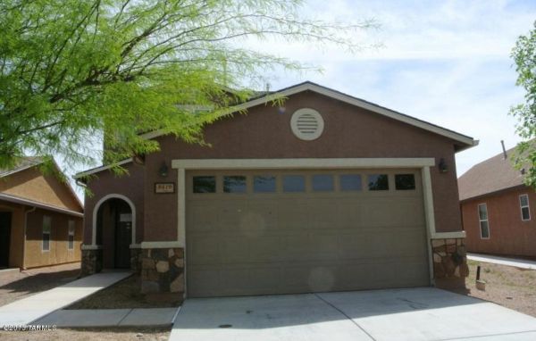 8419 W Razorbill, Tucson, AZ 85757