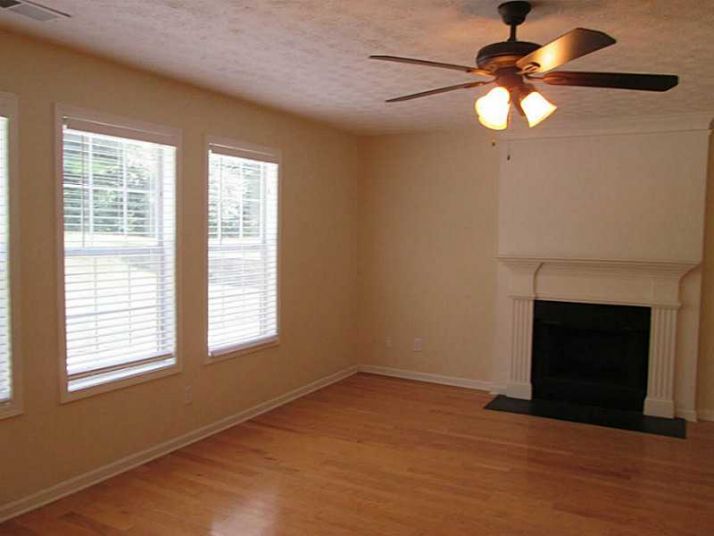 2624 Penders Ridge Drive, Ellenwood, GA 30294