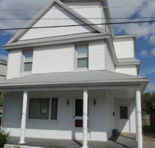 420 Chestnut Street, Peckville, PA 18452