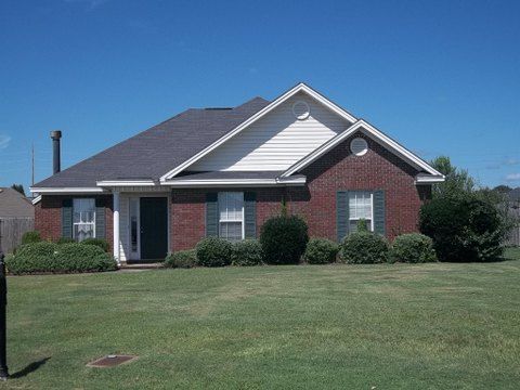 108 Westbrook Ct., Prattville, AL 36066