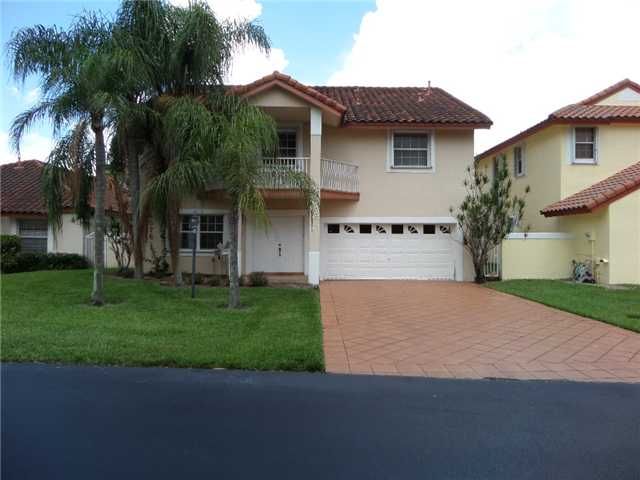 4576 NW 104 AV, Miami, FL 33178