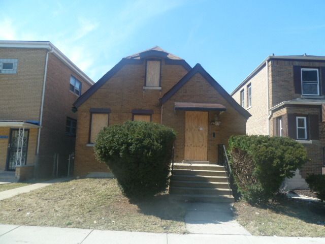 10206 S Saint Lawrence Ave, Chicago, IL 60628
