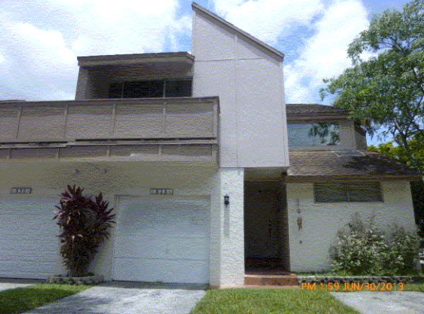 828 Nw 81st Way Apt 11, Fort Lauderdale, FL 33324