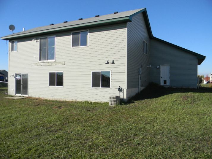 499 Karen Ln, Big Lake, MN 55309