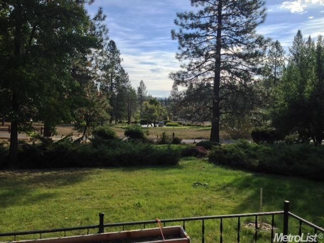 13684 Meadow View Drive, Grass Valley, CA 95945