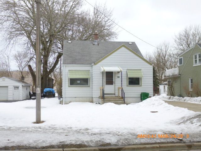 4216 S Clement Ave, Milwaukee, WI 53235