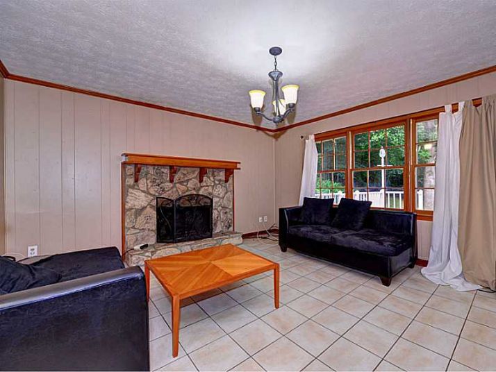 597 Shannon Green Circle Sw, Mableton, GA 30126