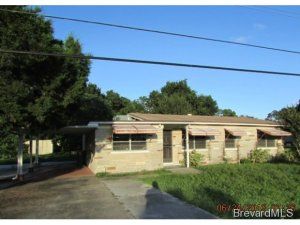 208 Laurel Oak St, Melbourne, FL 32904