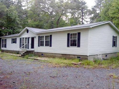 25357 HOLLIS RD, Charleston, WV 25357