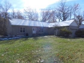 810 Woodlawn Ave, Michigan City, IN 46360