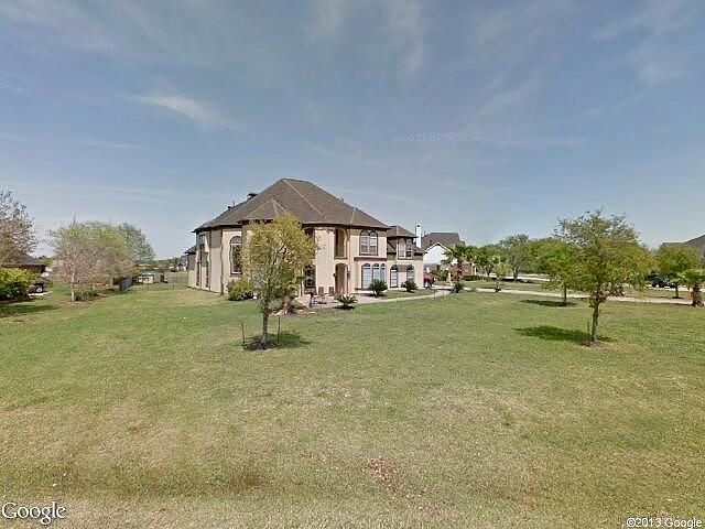 Royal Lakes Blvd, Richmond, TX 77469