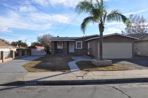 17675 Dorsey Ave, Fontana, CA 92335