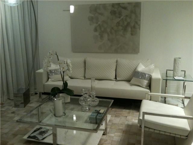 1100 Biscayne Blvd # 4204, Miami, FL 33132