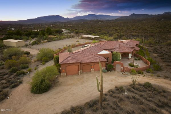 7450 E HIGHLAND Road, Cave Creek, AZ 85331