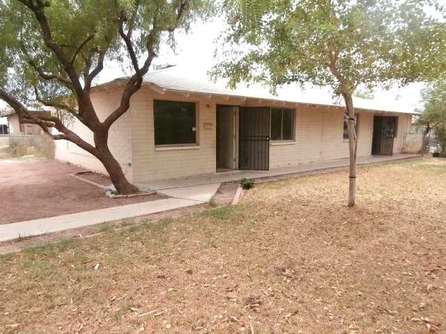 1208 N 49th Place, Phoenix, AZ 85008