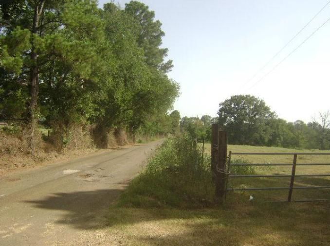 789 Brush Prairie Road, Garrison, TX 75946