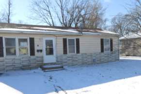 24 Edgar Street, East Saint Louis, IL 62206