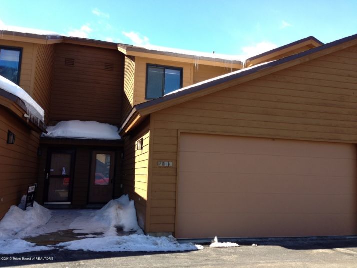 826 Powderhorn Ln Apt C, Jackson, WY 83001