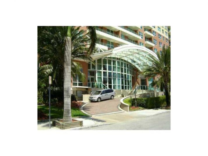 1155 BRICKELL BAY DR # 704, Miami, FL 33131