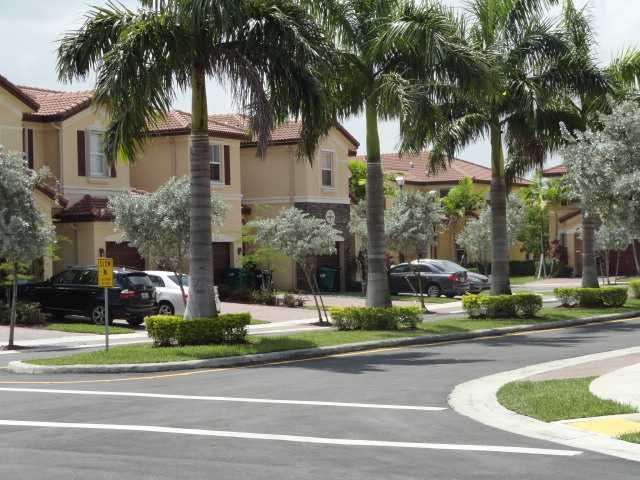 11276 NW 87 ST # 11276, Miami, FL 33178