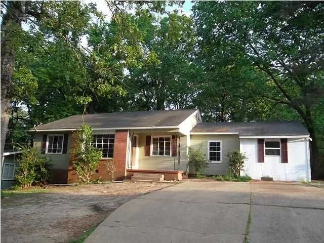 1105 Glen Erin St, Jackson, MS 39212