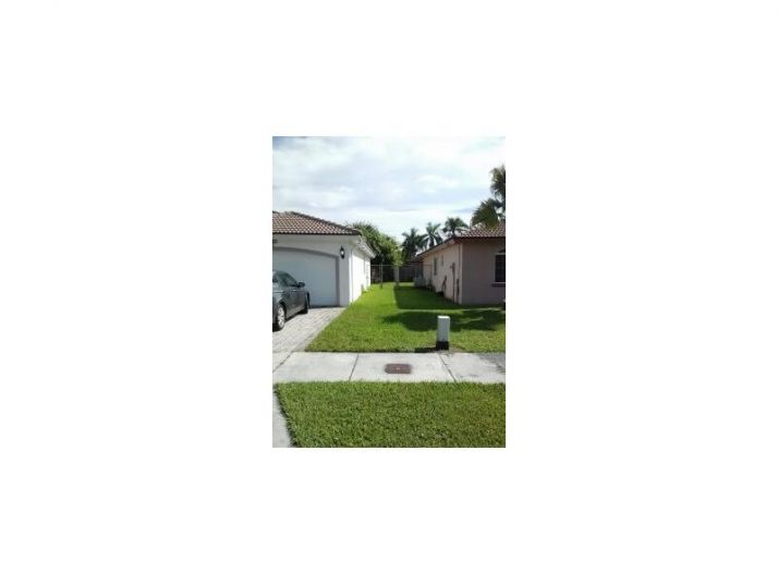 17201 SW 153 PL, Miami, FL 33187