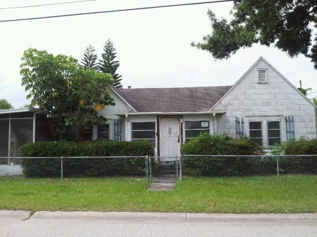 1750 11th Ave N, Saint Petersburg, FL 33713